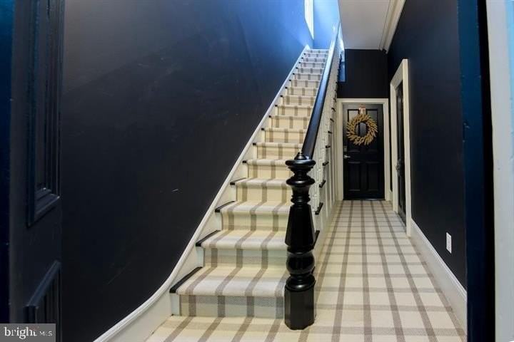 191 Prince George St #B - Photo 3 of 16