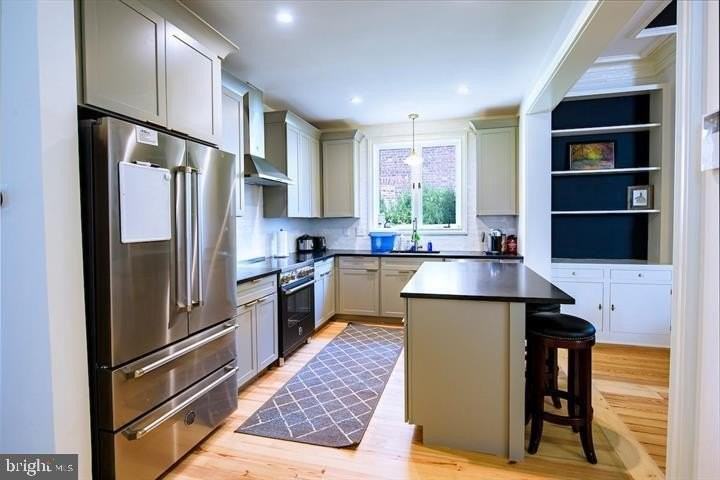 191 Prince George St #B - Photo 5 of 16