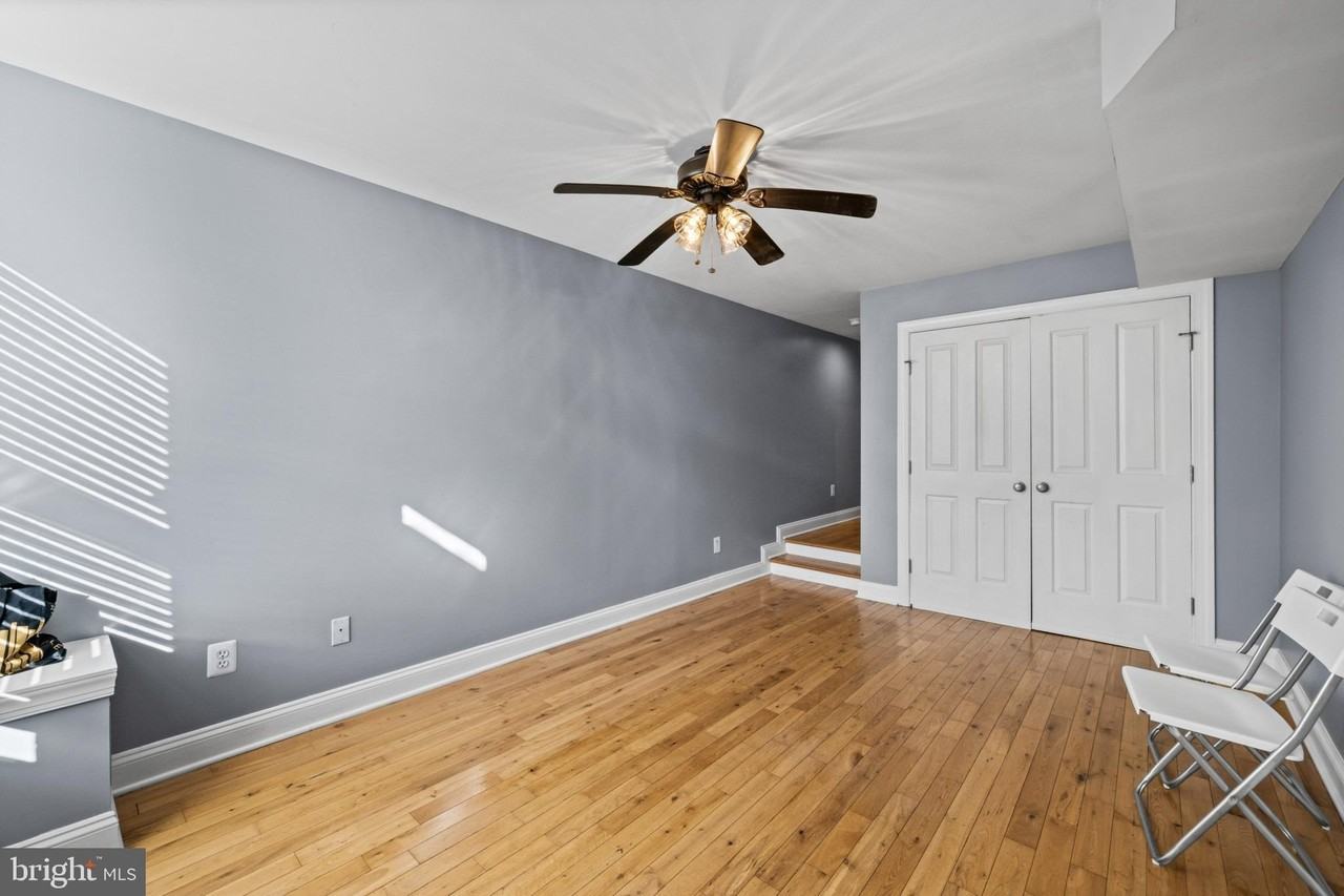 2030 Eastern Ave - Photo 7 of 33