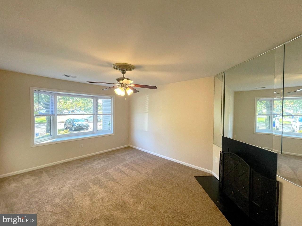26 Meadow Pl - Photo 3 of 24