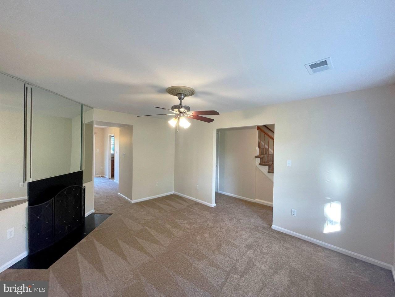 26 Meadow Pl - Photo 4 of 24
