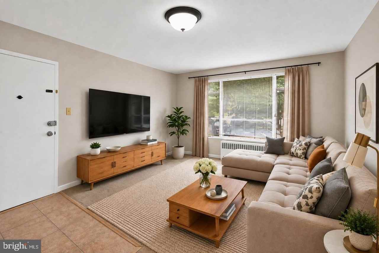 10406 Montrose Ave #101 - Photo 7 of 23