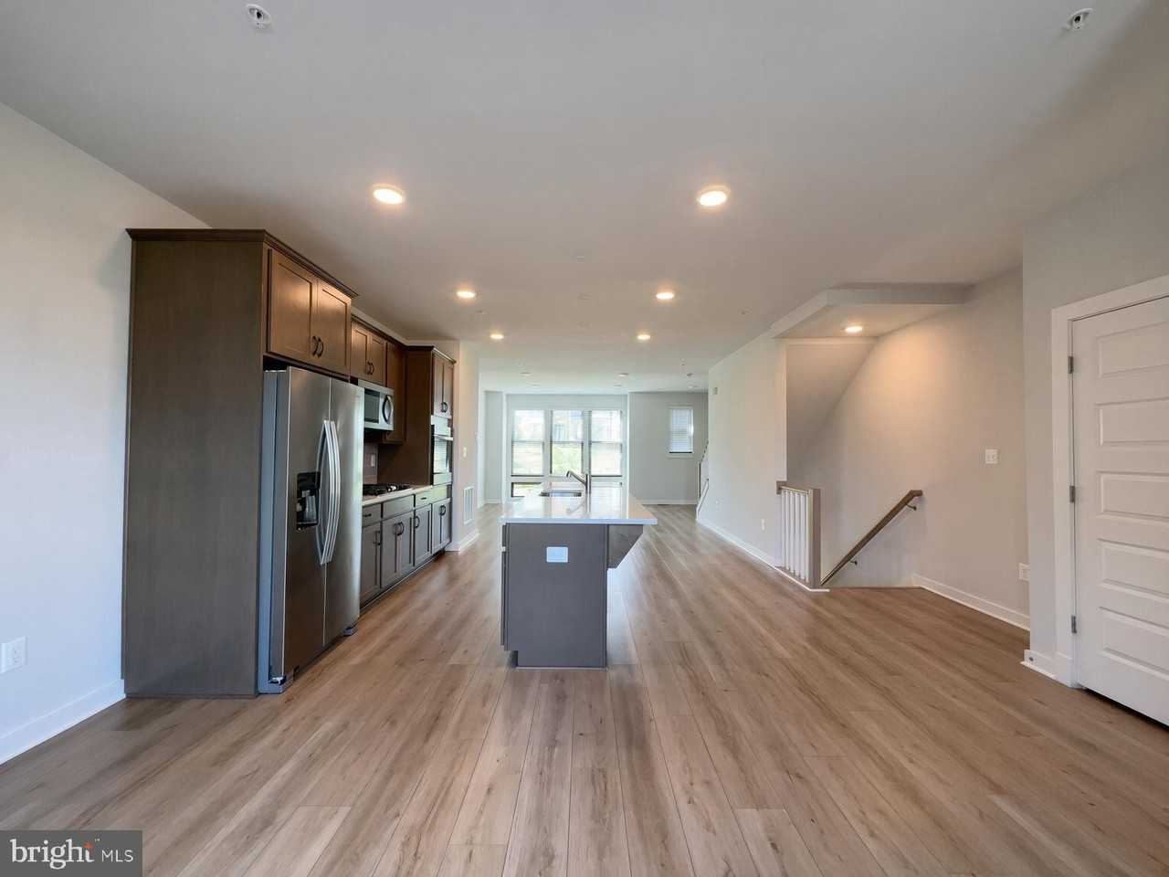 17254 Hardisty Way - Photo 7 of 27