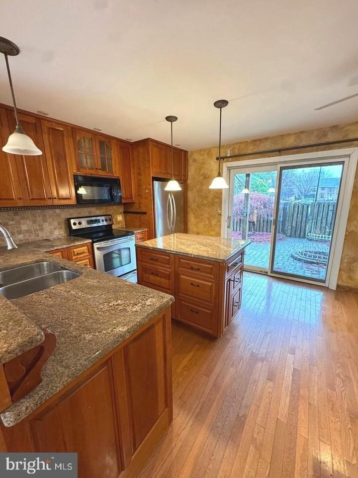 315 Verbeke St - Photo 5 of 20