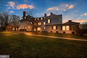featured image of 500 Manor House Ln #C3