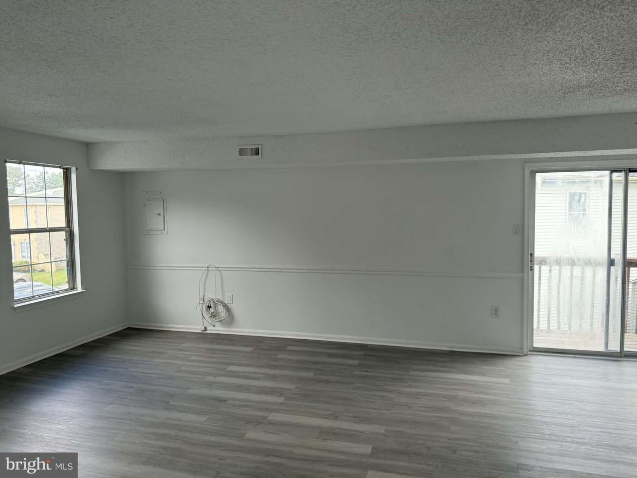 3324 Willits Rd #11B - Photo 5 of 14
