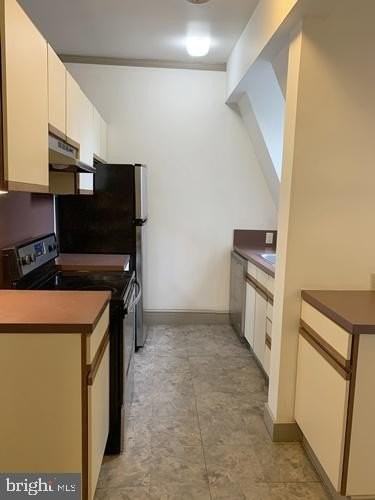 267 E Market St #3W - Photo 5 of 10