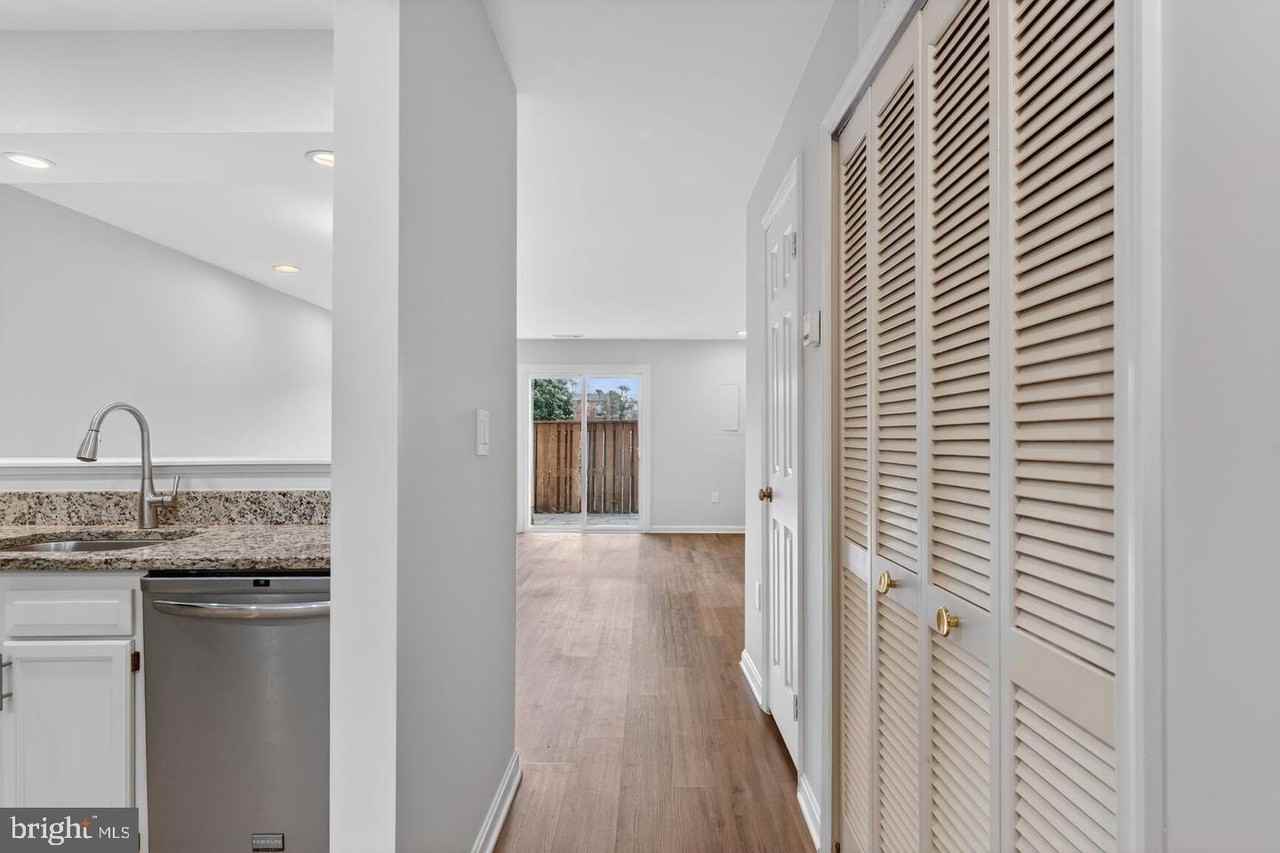 3854 9th Rd S #3854 - Photo 4 of 31