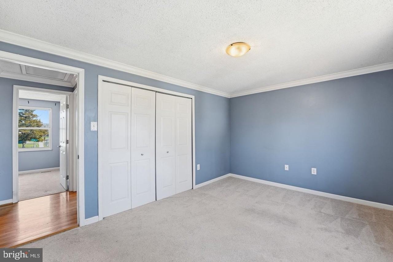 7916 Frye Rd - Photo 7 of 25