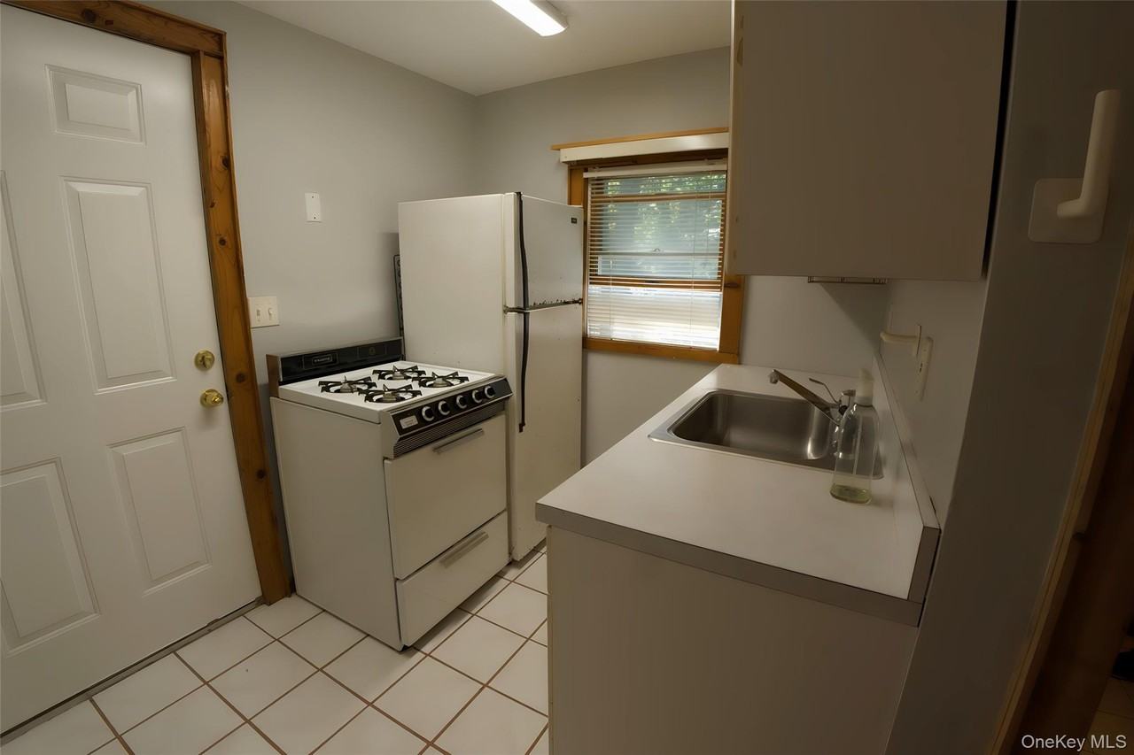 56B Shady Ln - Photo 4 of 8