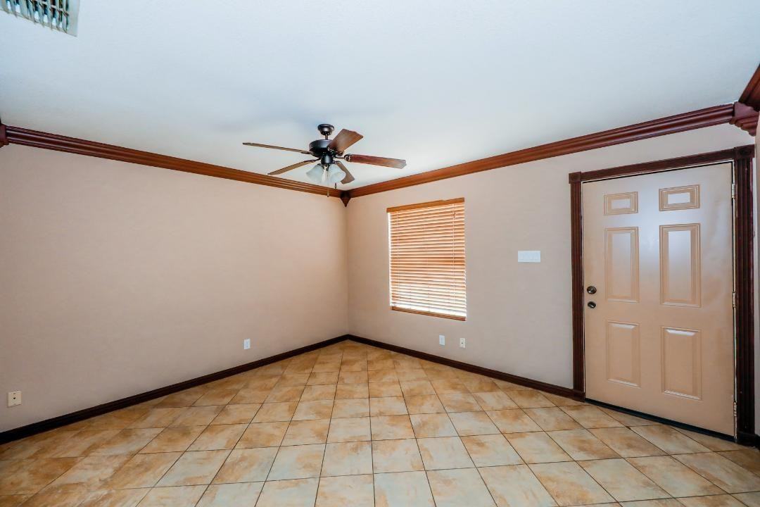 11811 Fawn Dr - Photo 2 of 27