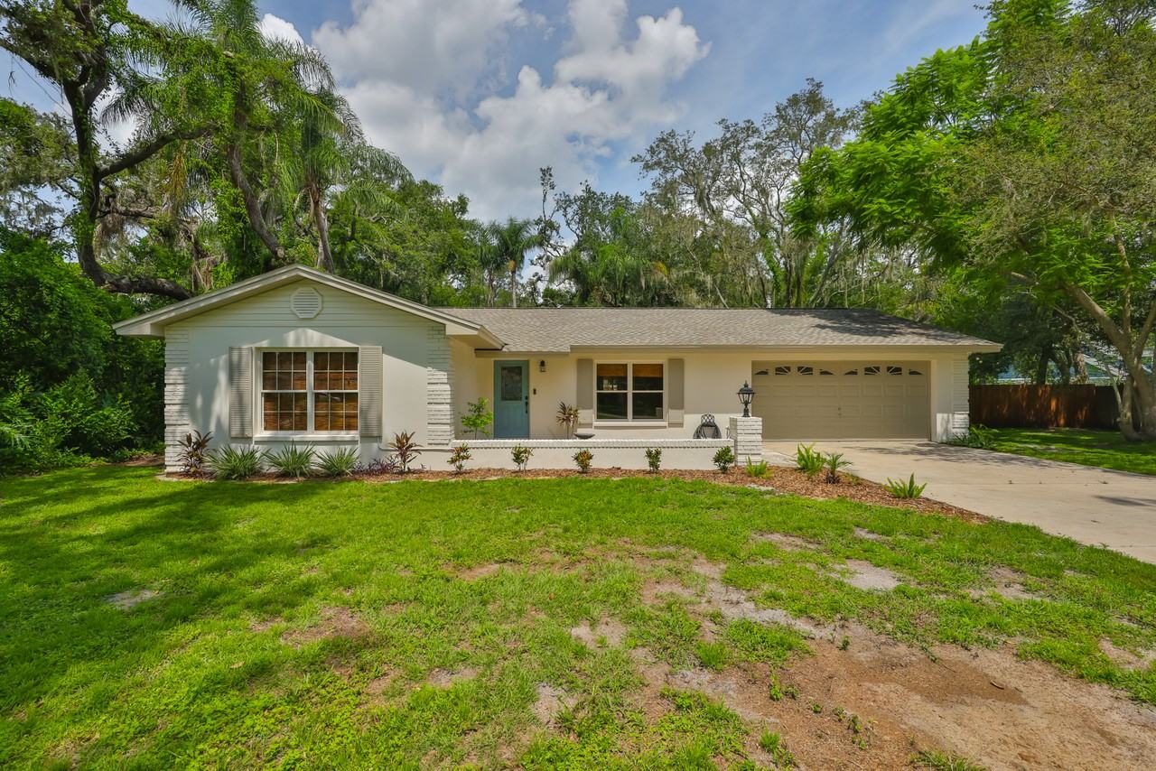 121 Windy Cir - Photo 2 of 37