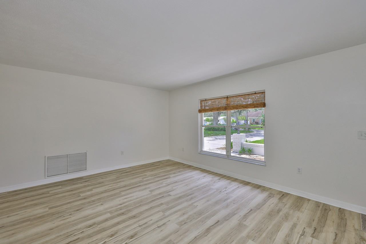 121 Windy Cir - Photo 7 of 37