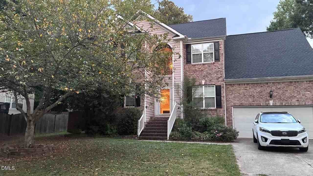 3200 Cregler Dr - Photo 2 of 20