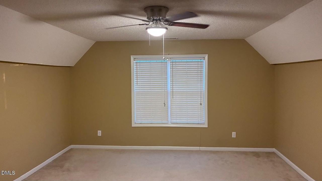 3200 Cregler Dr - Photo 6 of 20