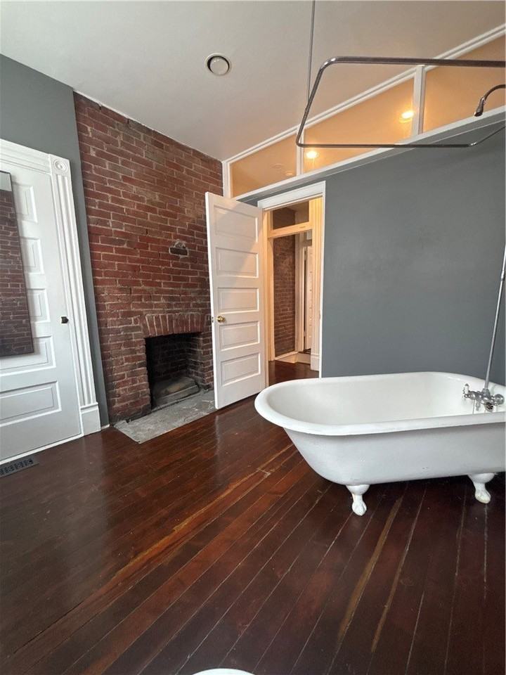 177 43 1/2 St - Photo 2 of 17