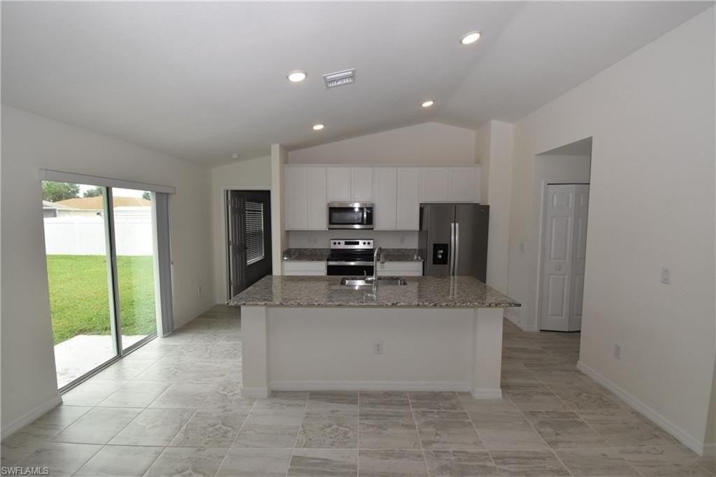 3700 Danbury Ter - Photo 4 of 23