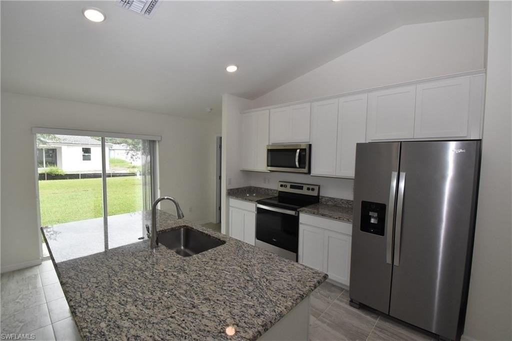 3700 Danbury Ter - Photo 5 of 23