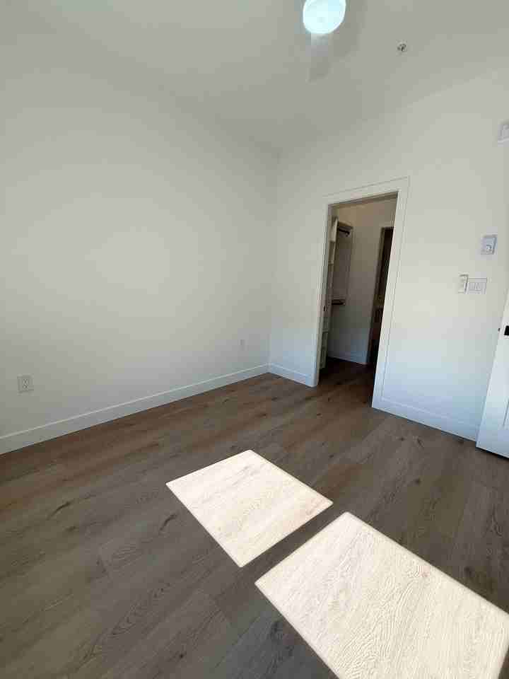 10425 147 Street #509 - Photo 4 of 13