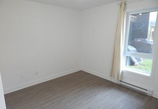 2700 Rue de Rouen #101 - Photo 4 of 9