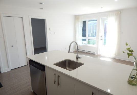 2700 Rue de Rouen #101 - Photo 2 of 9