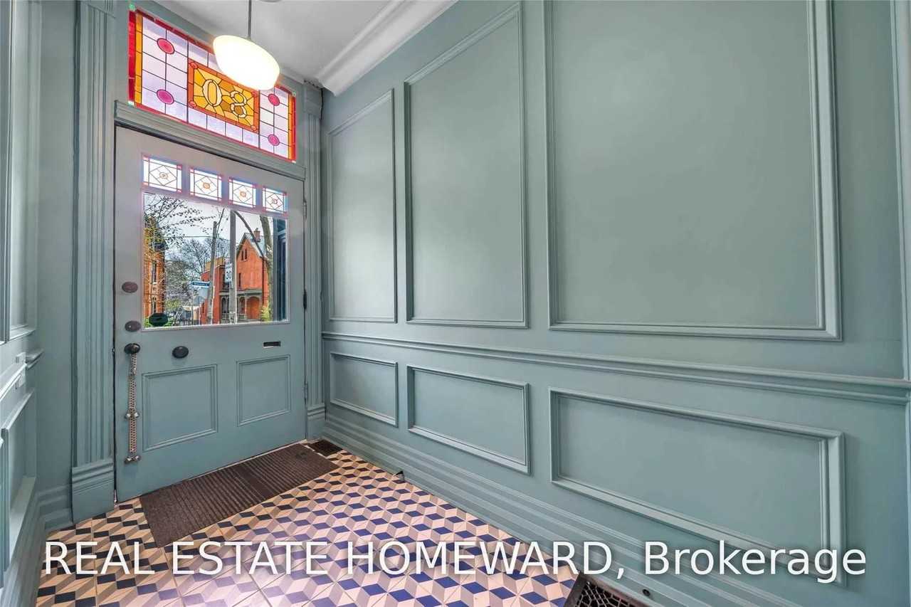 80 Willcocks Street - Photo 2 of 30