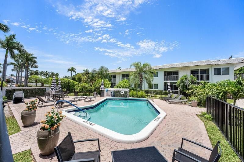207 Tropic Isle Drive #210 - Photo 3 of 10