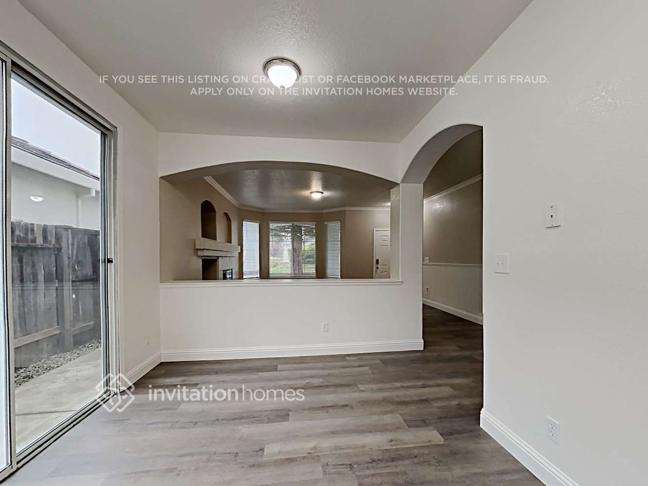 1949 Lindsay Dr - Photo 4 of 19