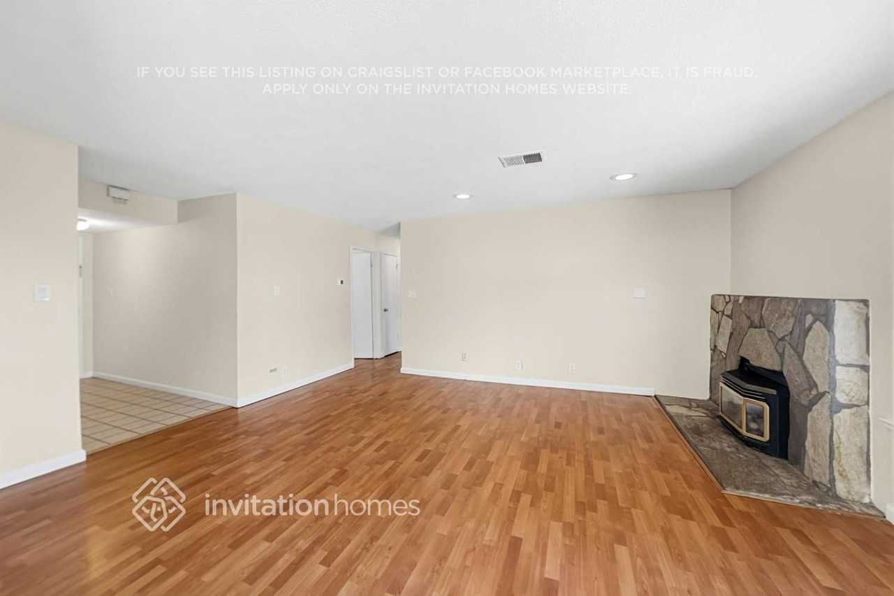 2823 Seville Cir - Photo 7 of 21