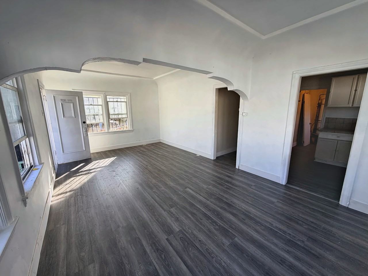 262 East 50th Street #262 1/2 - Photo 3 of 19