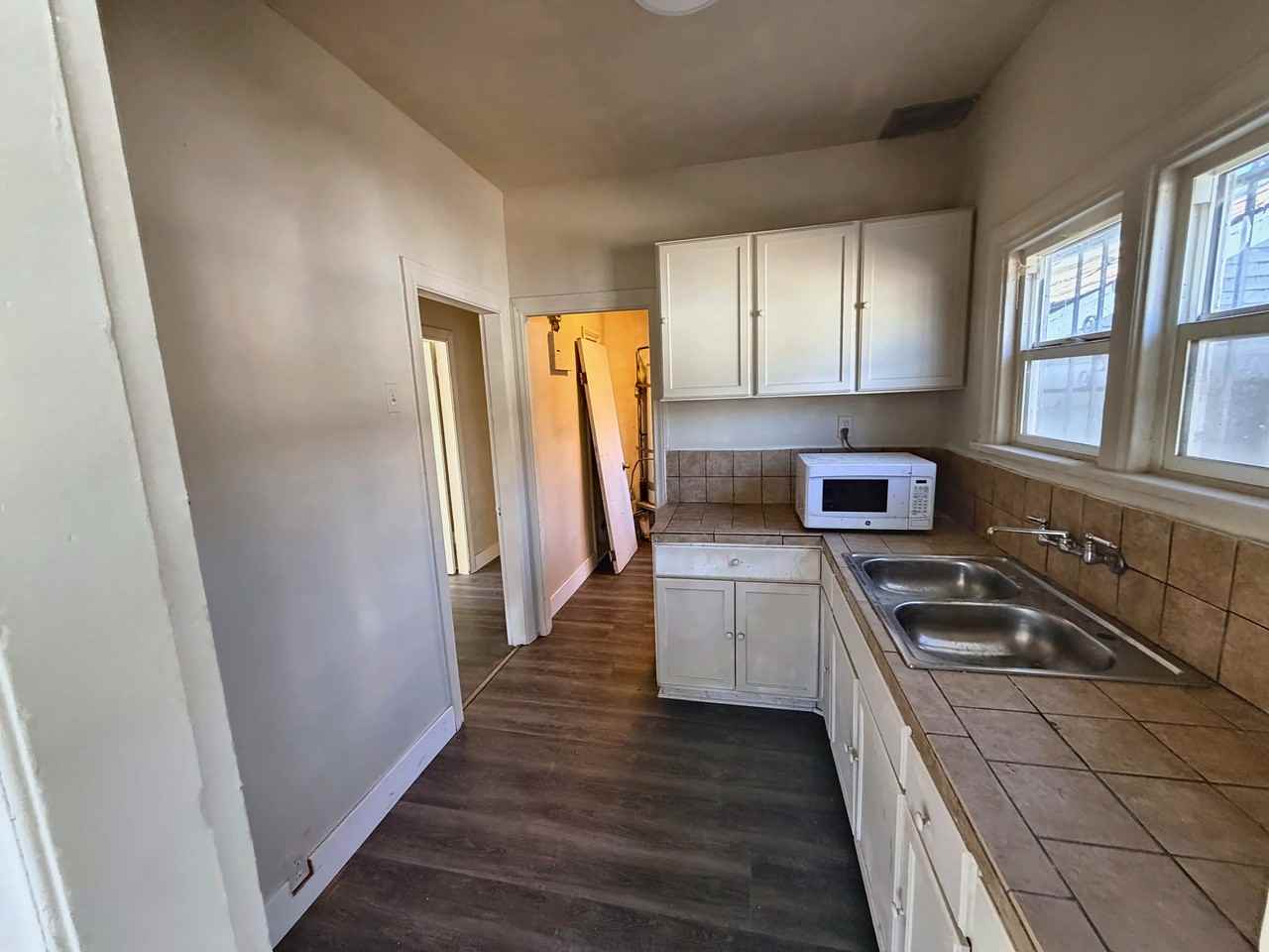 262 East 50th Street #262 1/2 - Photo 7 of 19