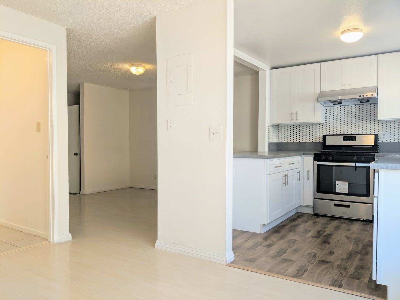 444 S Garfield Ave #B - Photo 2 of 22