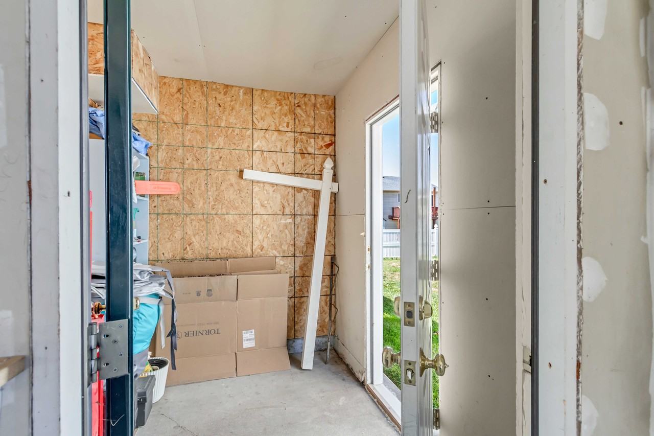 254 Rosewood Cir - Photo 5 of 35