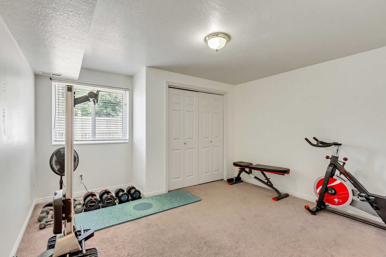 254 Rosewood Cir - Photo 7 of 35