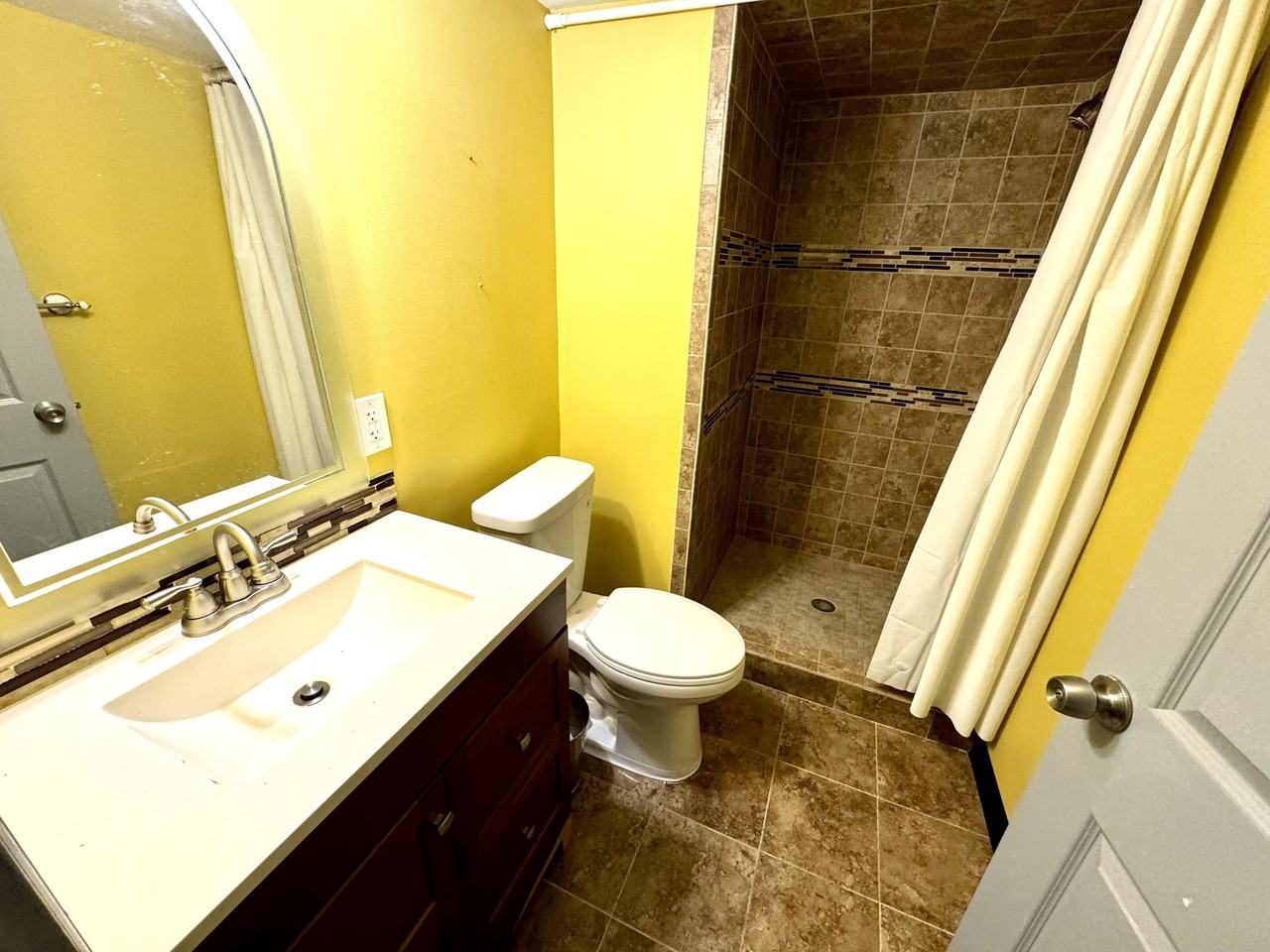 22 Lambert Rd #22 - Photo 5 of 8