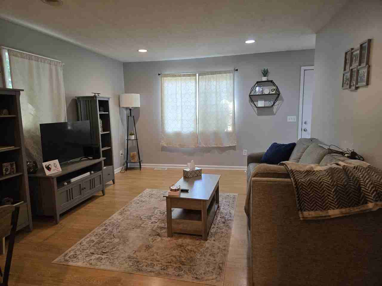 10972 Mountain Ash Ave Nw - Photo 2 of 14