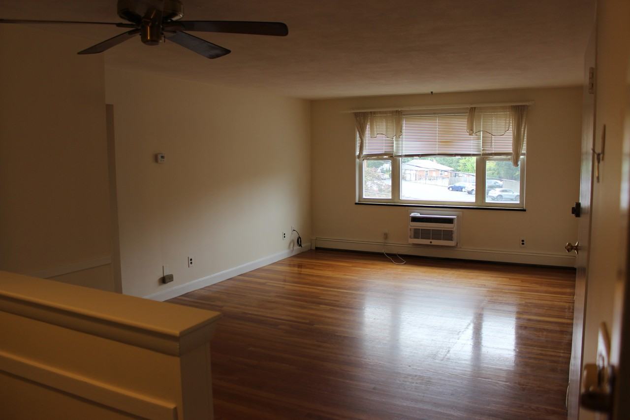 31 Warren Street #2-4 - Photo 3 of 14