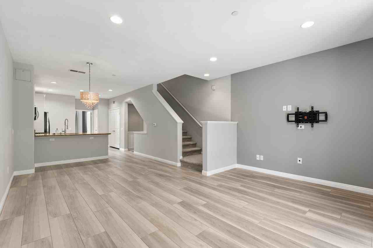 8620 Belford Ave #606 - Photo 2 of 22