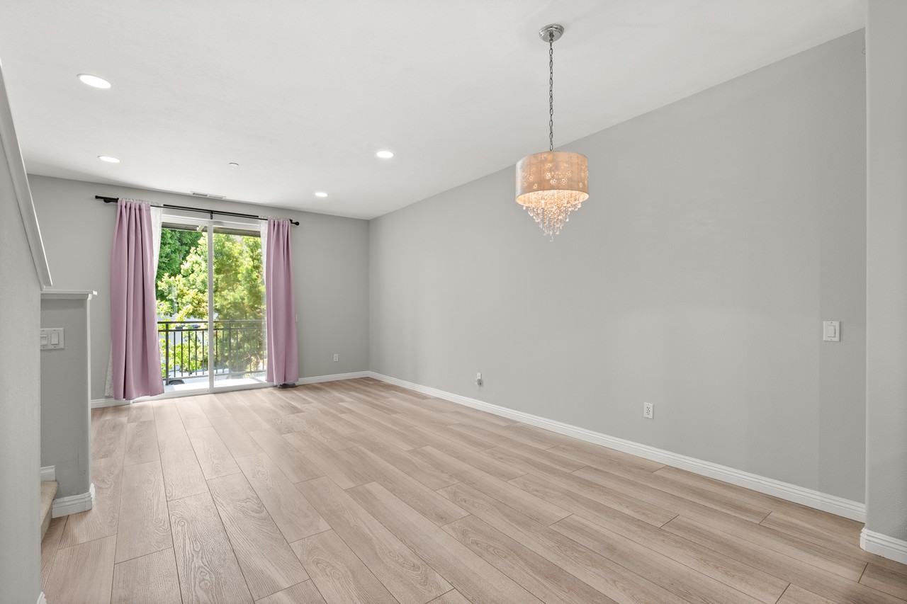 8620 Belford Ave #606 - Photo 3 of 22