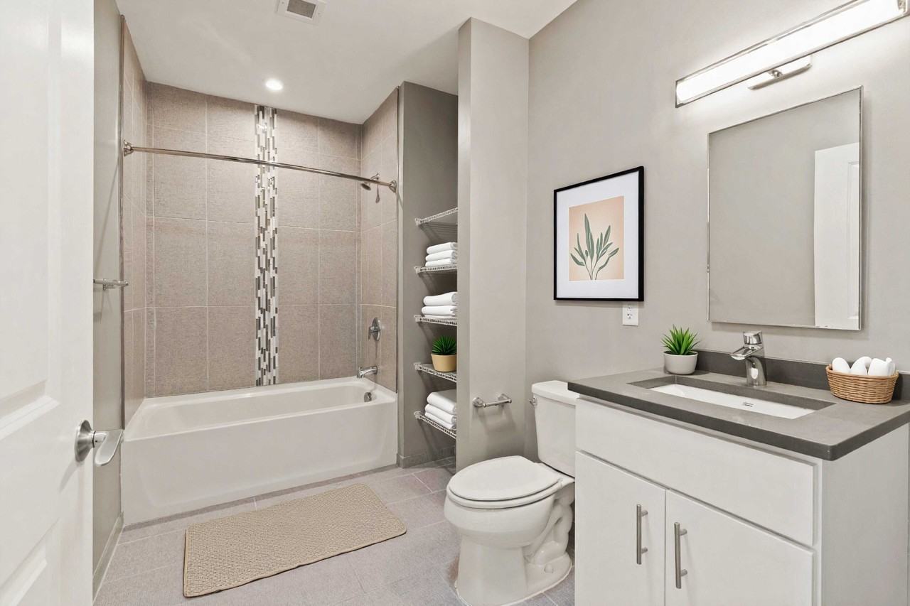 10 Essex St #603 - Photo 2 of 4