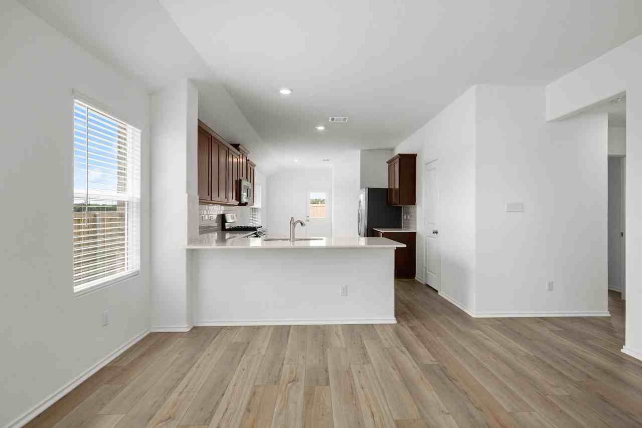 103 Brushy Creek Dr - Photo 5 of 30