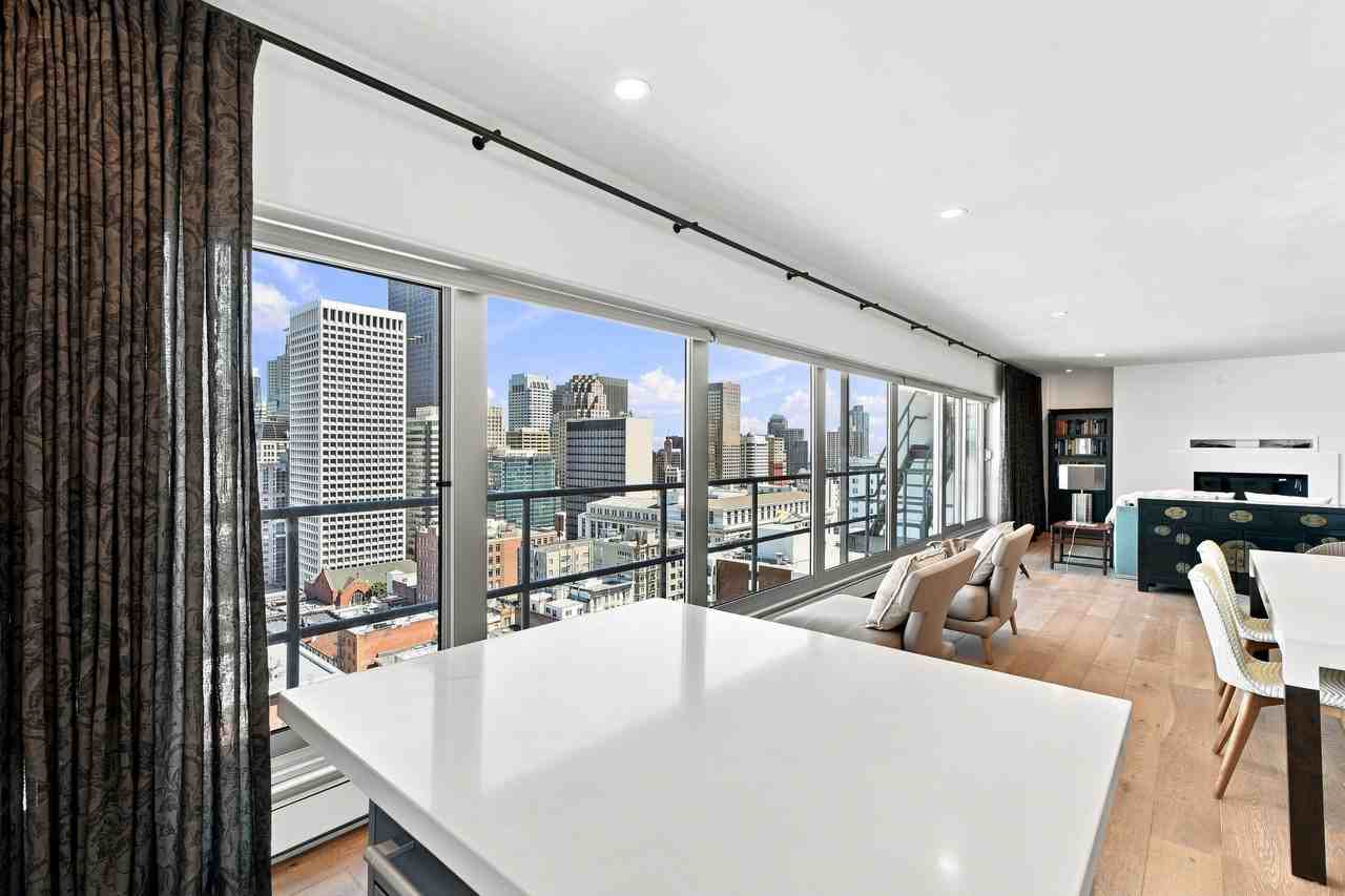 30 Miller Pl #11 - Photo 2 of 17