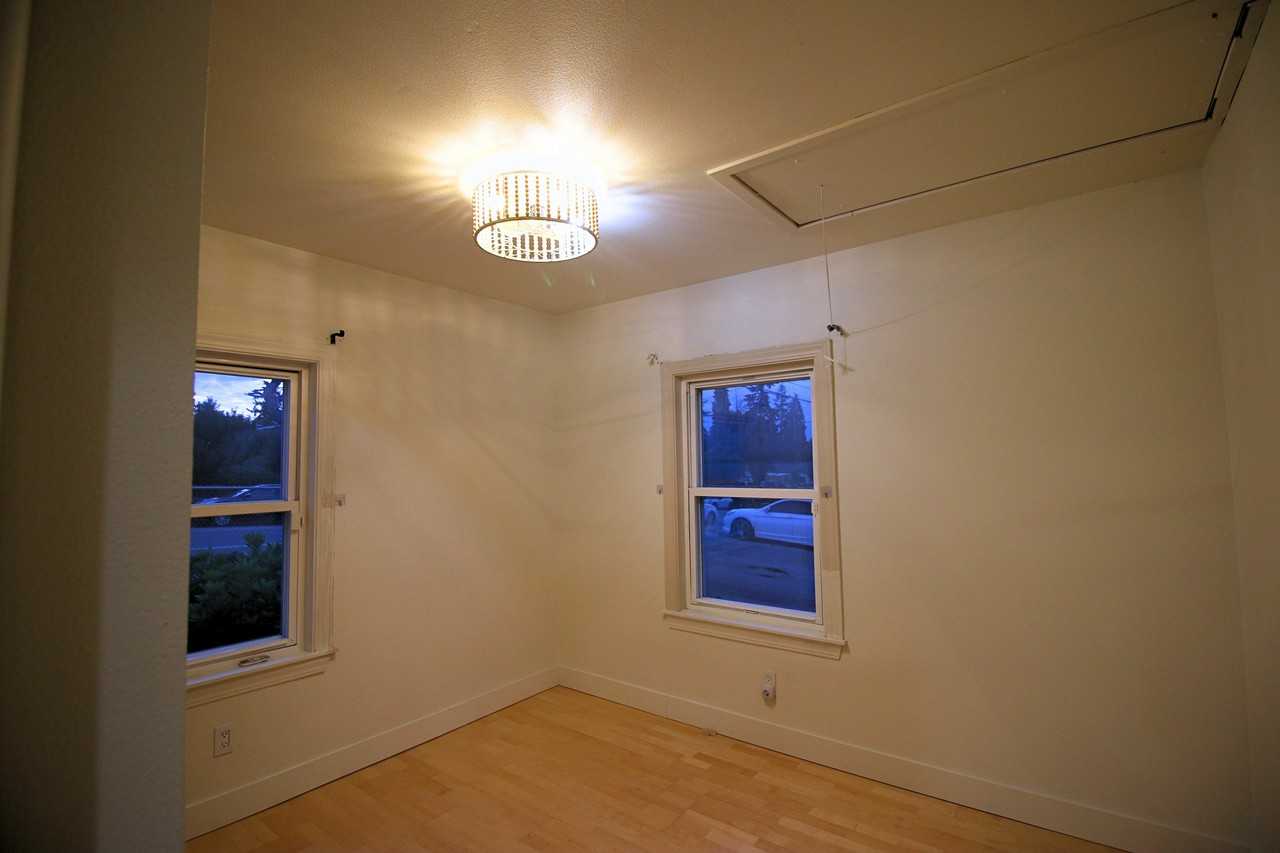 12630 24th Ave S - Photo 6 of 13