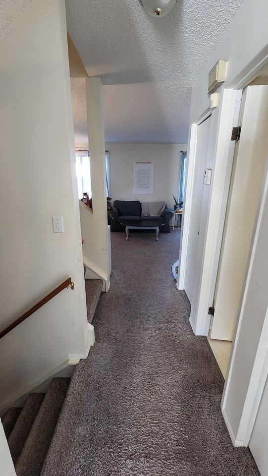 5017 30 Ave Sw - Photo 4 of 31