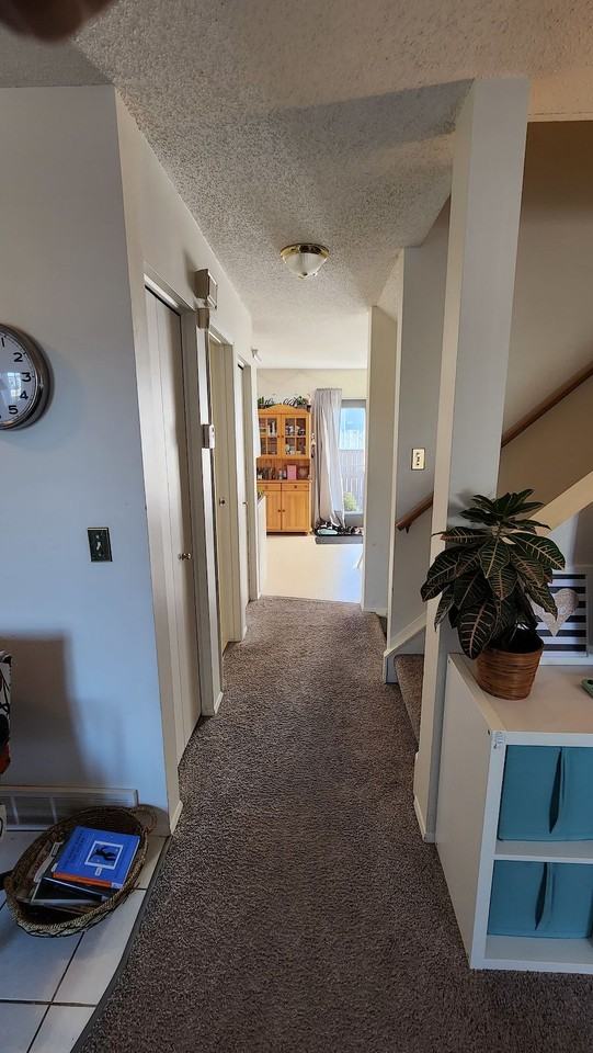 5017 30 Ave Sw - Photo 5 of 31