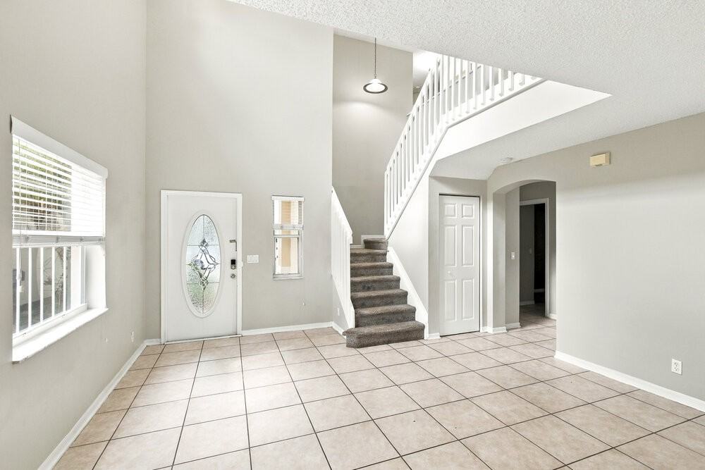 3842 Nw 63rd Ct - Photo 5 of 17