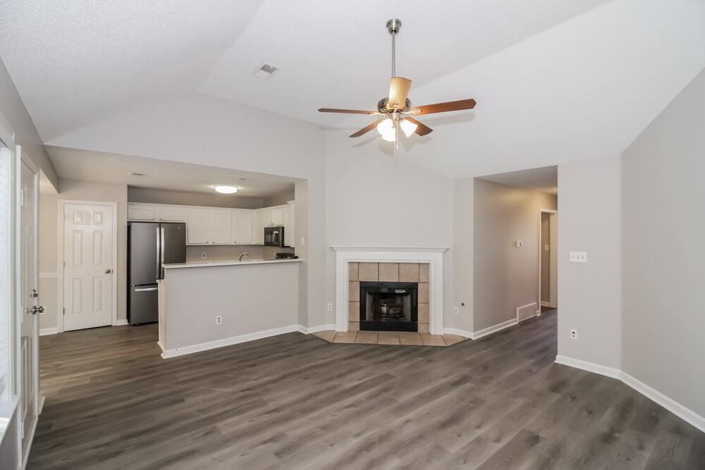7173 Amberly Way Dr - Photo 3 of 16