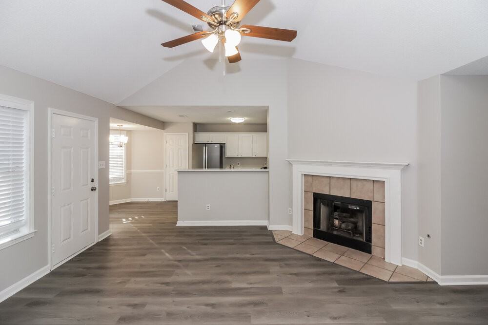 7173 Amberly Way Dr - Photo 4 of 16