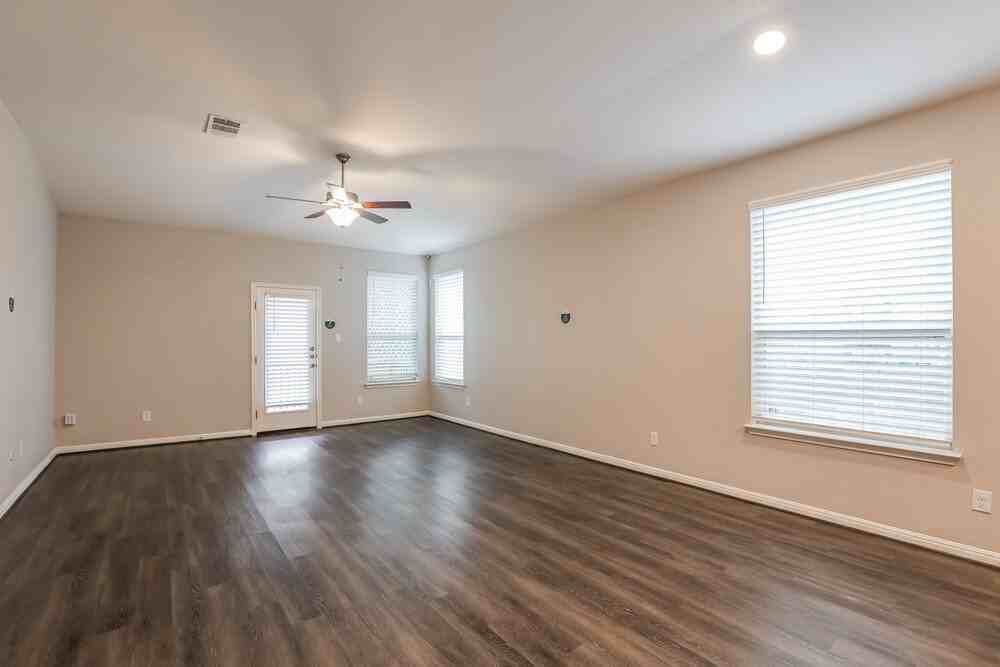 13338 Badlands Bnd - Photo 4 of 16
