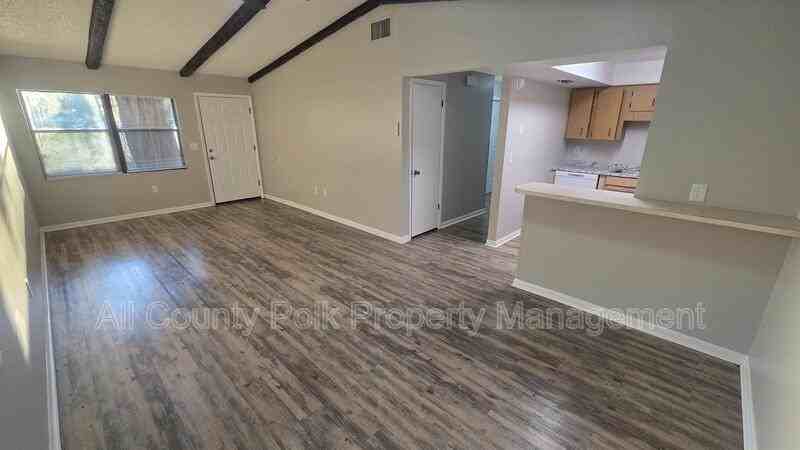 1638 Crystal Park Cir - Photo 3 of 20